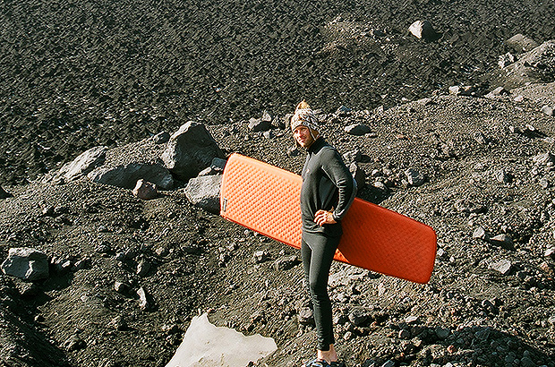 Полноразмерный коврик Therm-a-rest дорогое, но очень удобное решение для комфортного отдыха в любых условиях