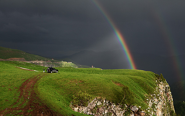 Mountaineering in Georgia, trekking in Svanetia, climbing Kazbek, Layla and Ushba