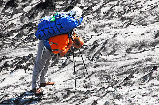 Climbing people say that girl in the mountains is like a suitcase without handle (hard to carry but not good to throw away either) - in that regard a good backpack is like a wife - it fits tight, hard to carry, desirable but impossible to lose.  However, if you don’t delve deeply into the market for backpacks for mountain sports, then