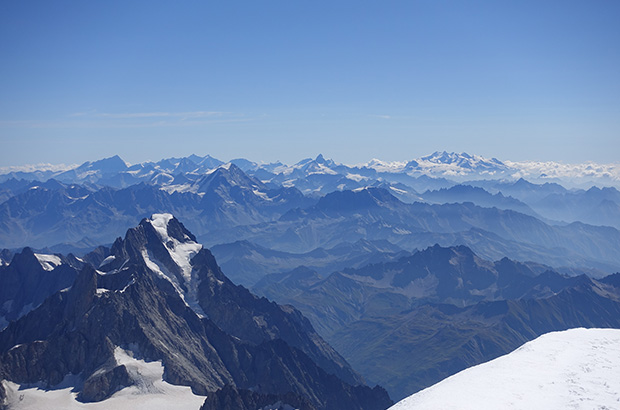 Panorama of the Alps to the east, with the Matterhorn and Monte Rosa visible