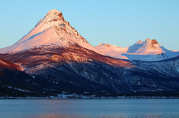 Север Норвегии - бесконечное разнообразие локаций для ледолазания